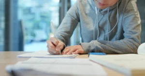 Craft the Perfect College Application Resume